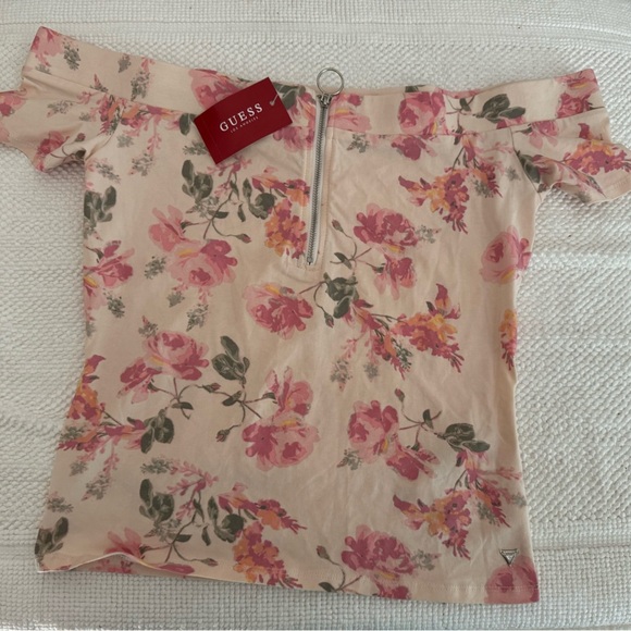Guess Pink Floral off the shoulder top Large NWT - Picture 1 of 6